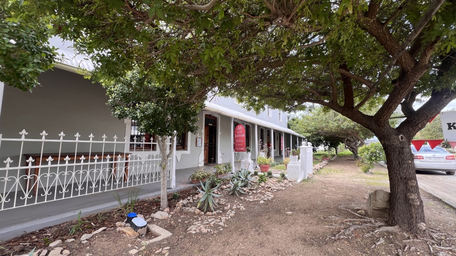 4 Bedroom Property for Sale in Redelinghuys Western Cape